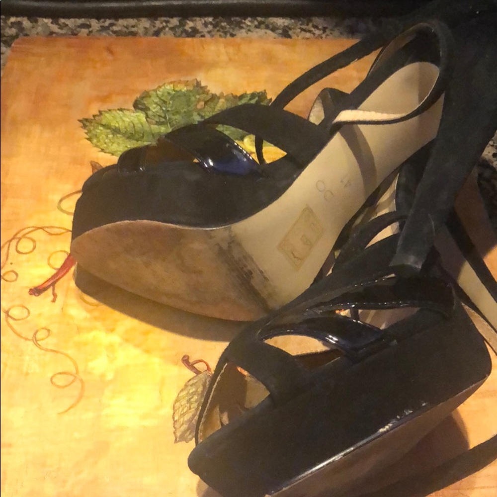 Pair of Aldo high-heal sandals - Picture 3 of 5